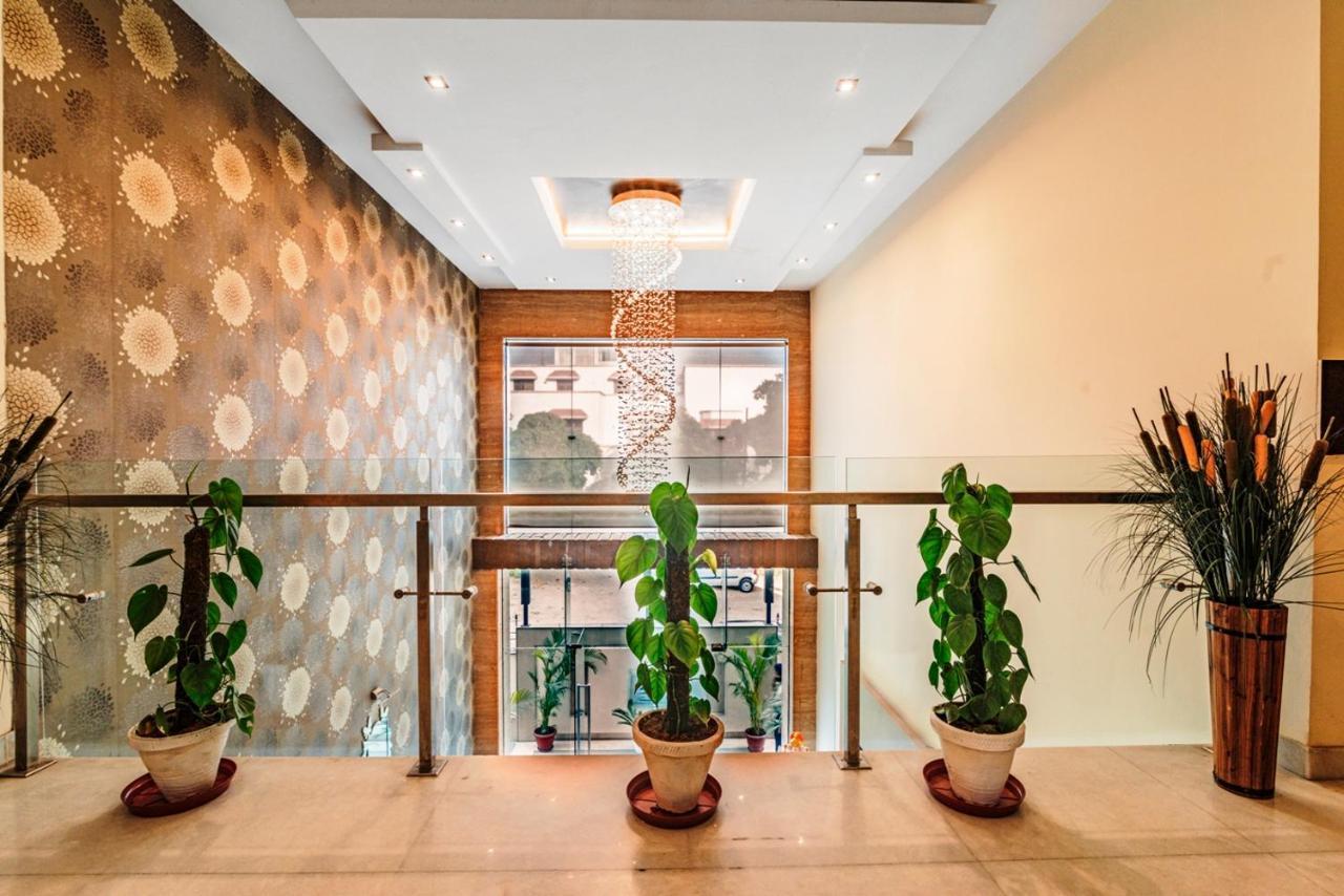 Royal Residence Mg Road Gurgaon Dış mekan fotoğraf